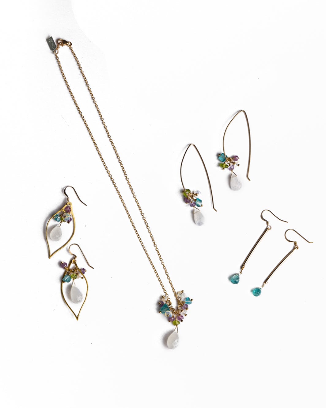 Liv & B Joyful heart Dangle earrings
