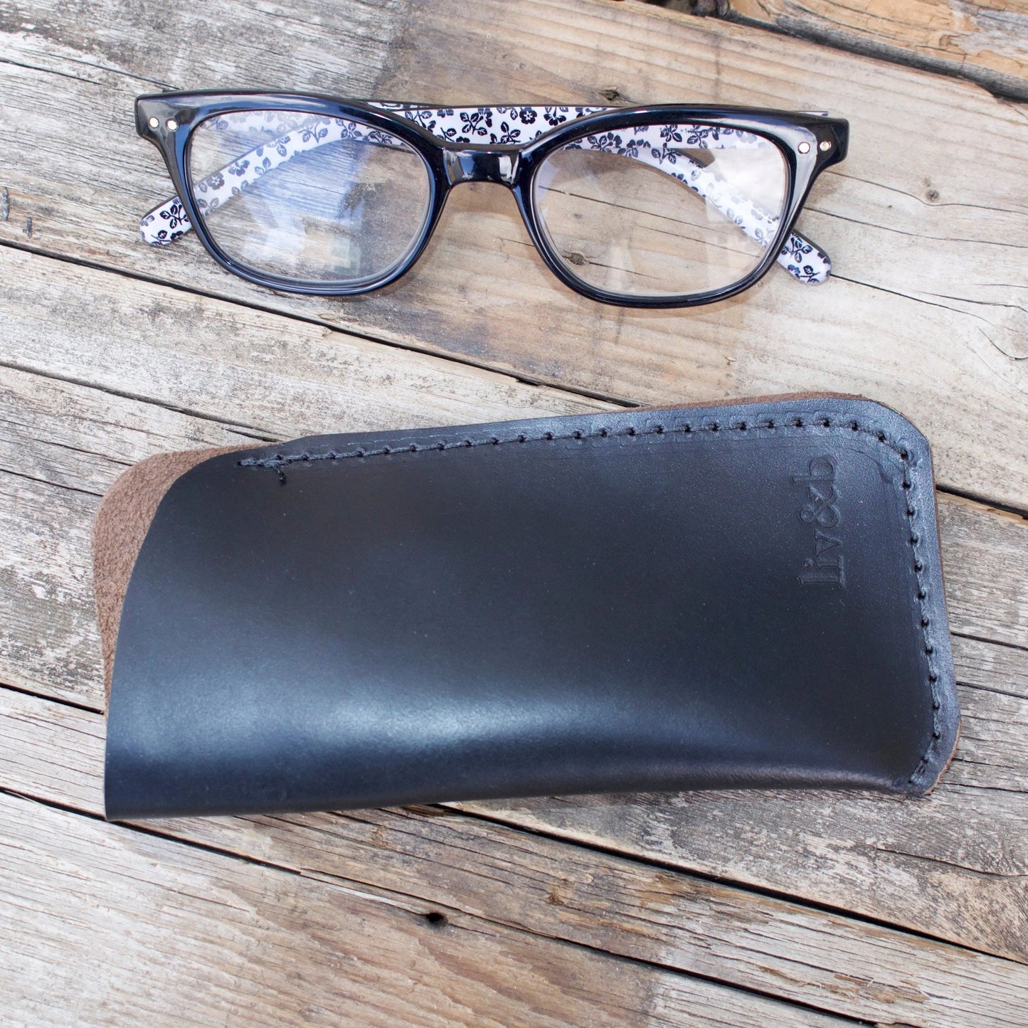 Eye Glass Holder Liv and B Designs