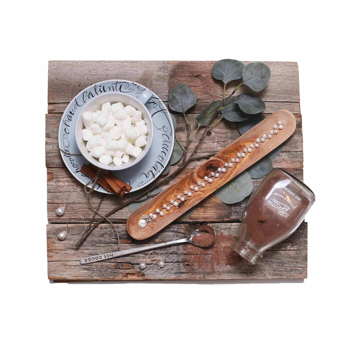 Selena Handmade Pearl Bracelet Liv & B