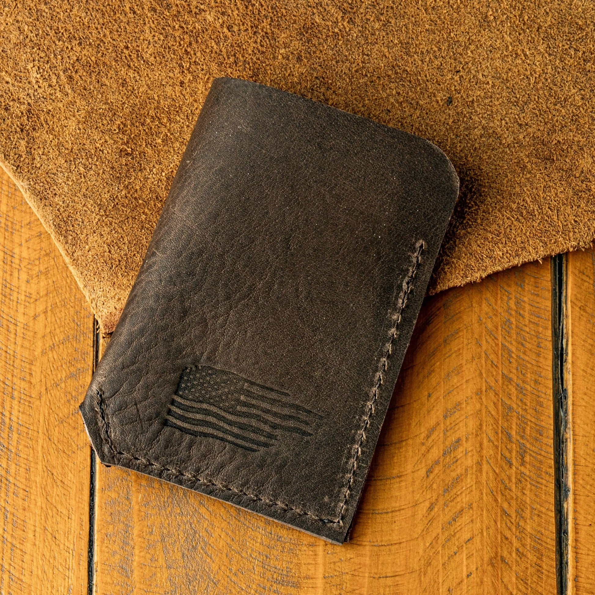 Mens Minimalist Bullet Wallet Liv & B