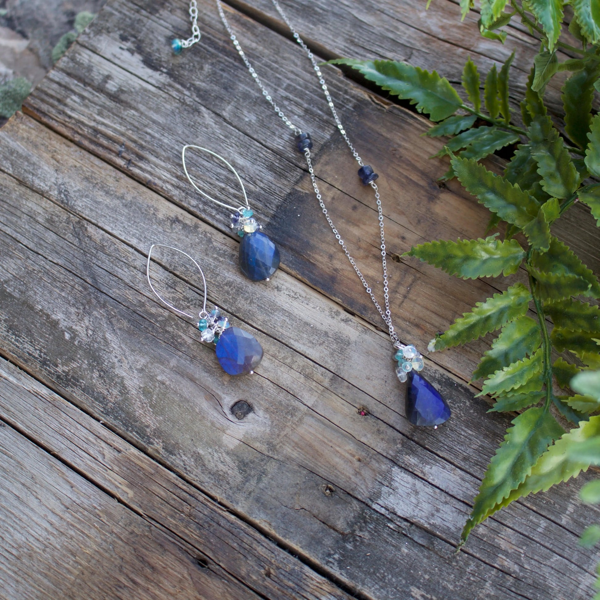 Liv & B Sterling Silver Labradorite Cluster Necklace