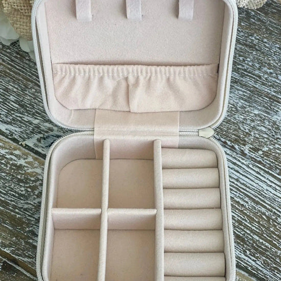 Travel Jewelry Case Liv & B